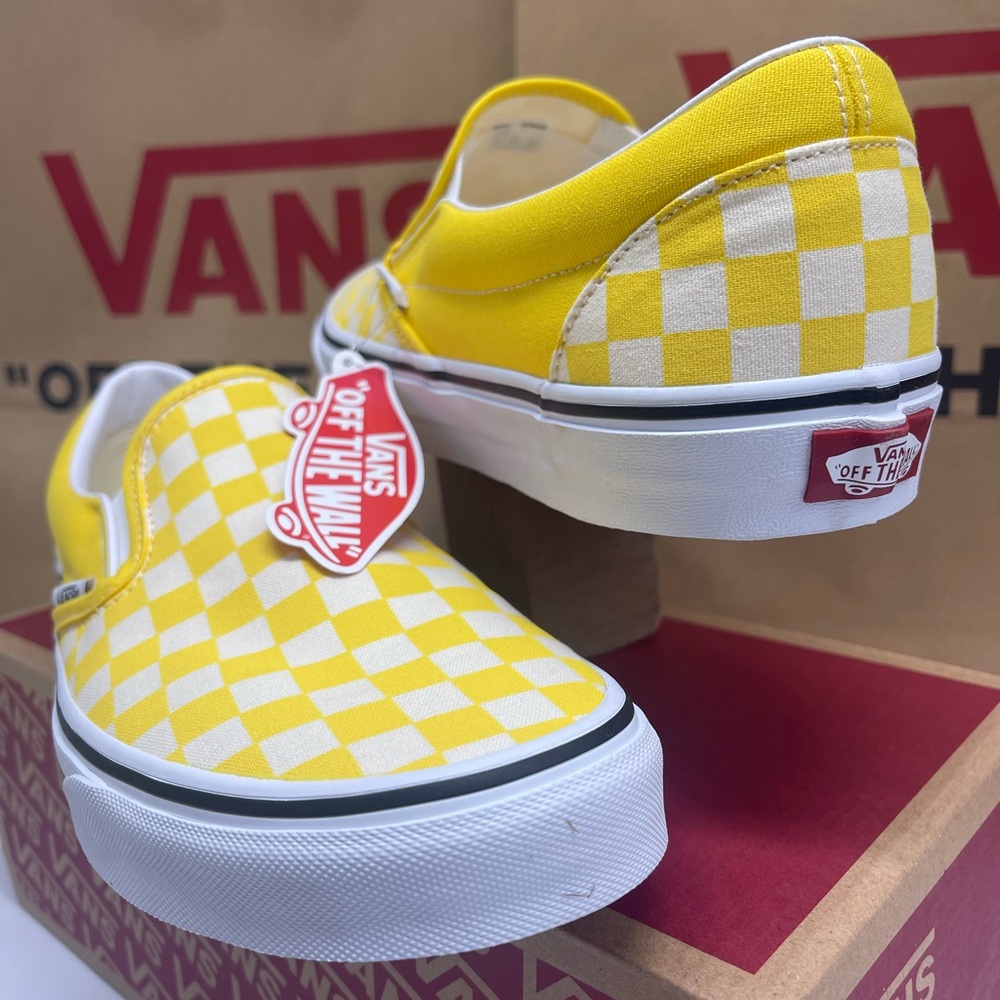 Vans Men's Classic Slip-On (Checkerboard) Cyber Yellow Sneakers
VN0A33TB42Z - Picture 8 of 16